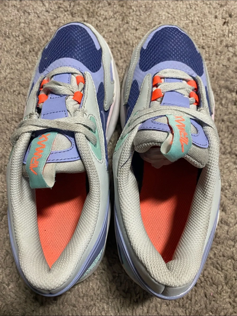 Nike Air Max Bolt GS low trainers sneakers size 3.5 Y